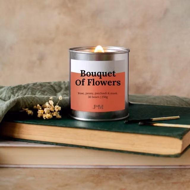 JAAM Bouquet of Flowers Wood Wick Tabletop Candle in Silver