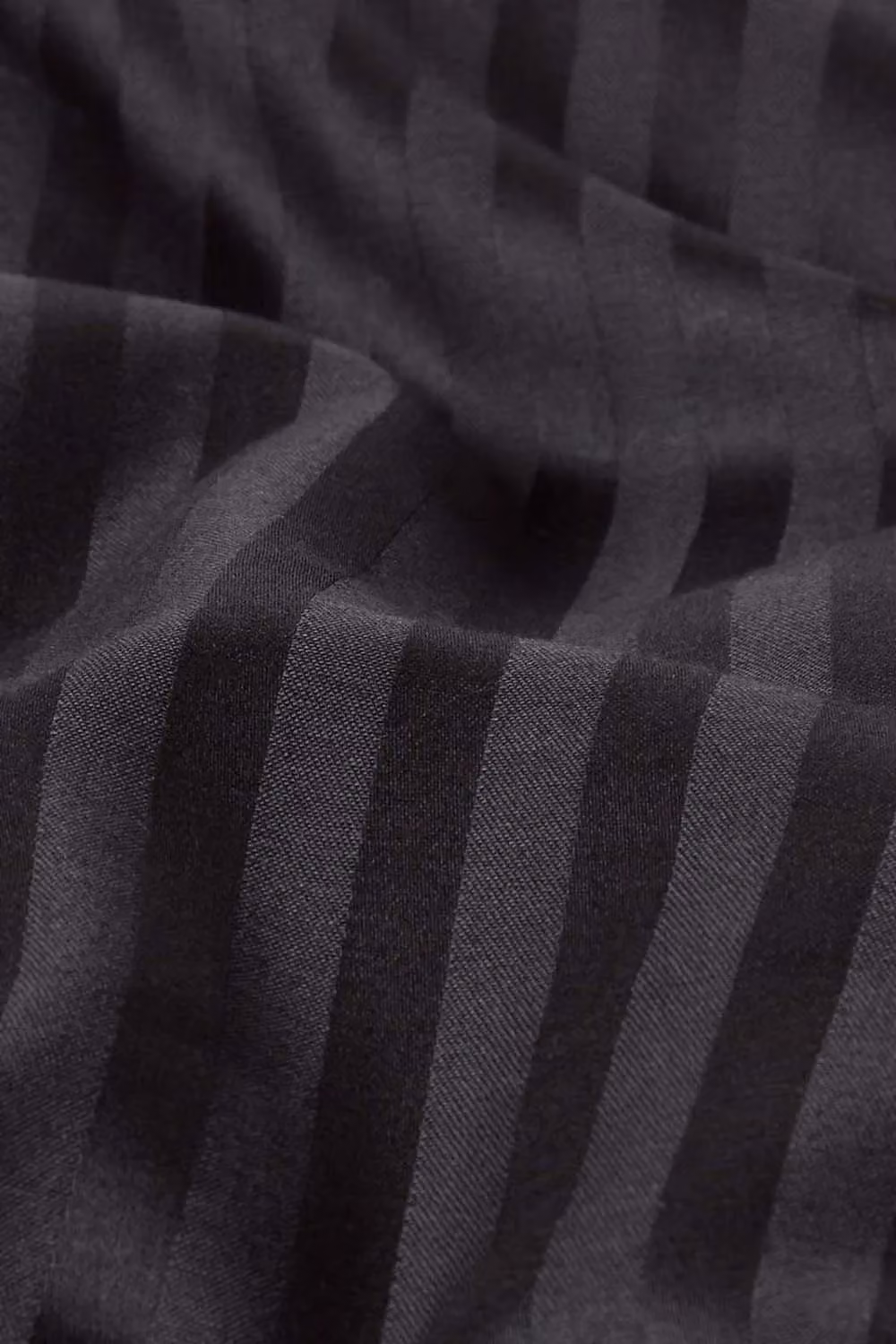 Homescapes Black Egyptian Cotton Oxford King Size Pillowcase with 330 Thread Count Striped Percale Finish – 2