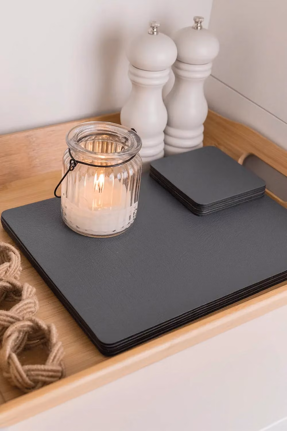 Lara May Collection Set of 6 Recycled Faux Leather Placemats and Coasters in Grey – 4