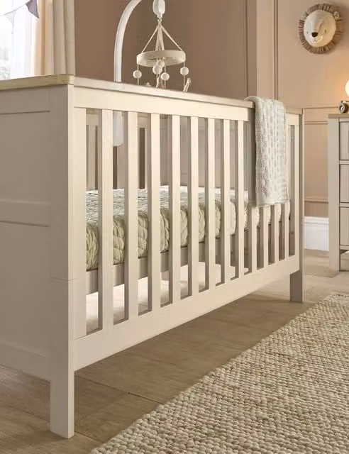 Mamas & Papas Wedmore Classic Cot Bed in Light Brown