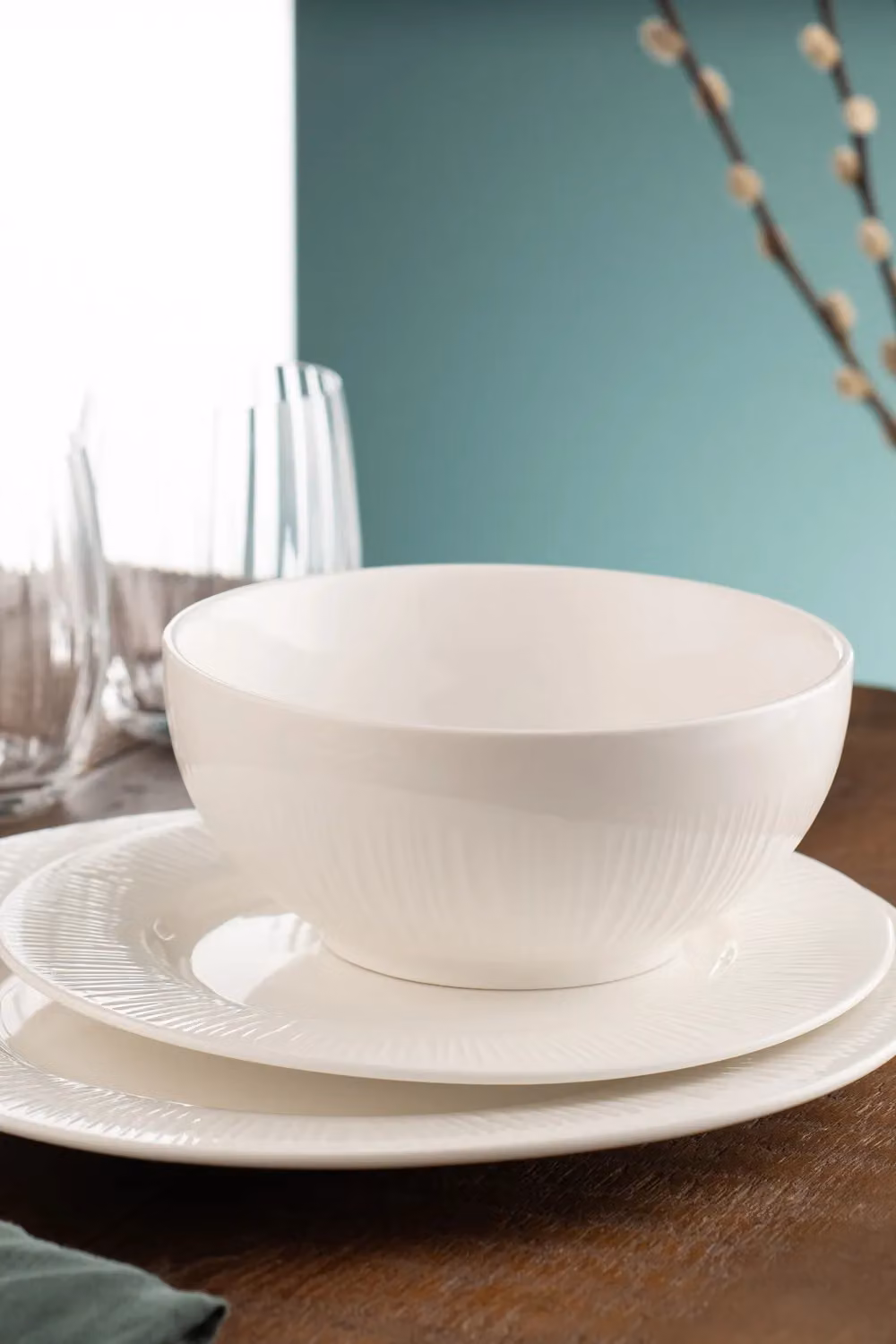 Belleek Living Erne 12 Piece White Striped Porcelain Dinner Service – 2