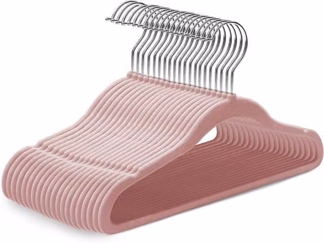 Kidoola 20 Non-Slip Velvet Baby Clothing Hangers in Pink