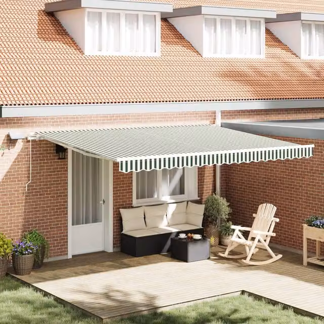 Berkfield Home Manual Retractable Wall-Mounted Awning with LED, Green and White Striped Polyester, W: 450 cm, D: 350 cm