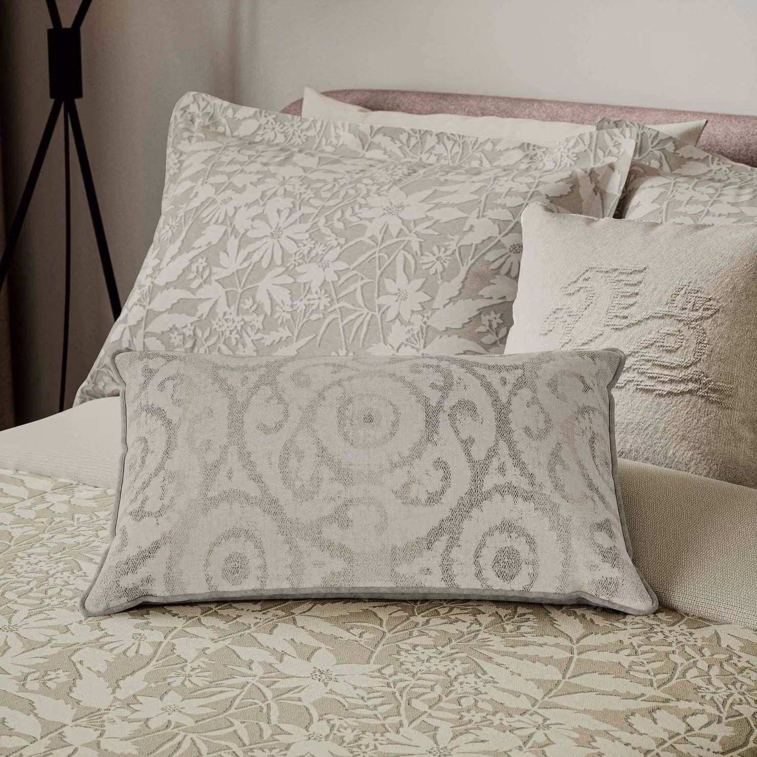 Bedeck of Belfast Atiya Floral Linen and Cotton Cushion, Beige, W: 70 cm, H: 40 cm – 2