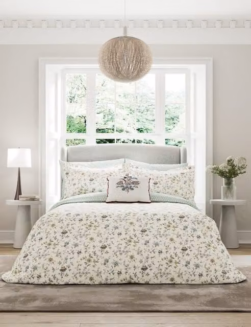 V&A Reversible Floral Cotton Percale Bedding Set, Duck Egg Blue, W: 180 cm x L: 200 cm
