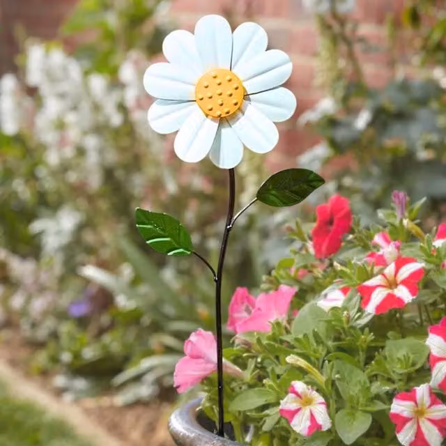 Marco Paul Daisy Floral Metal Garden Spinner in White