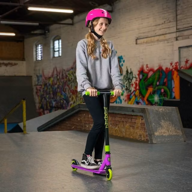 Xootz Toxic Stunt Scooter in Purple and Green