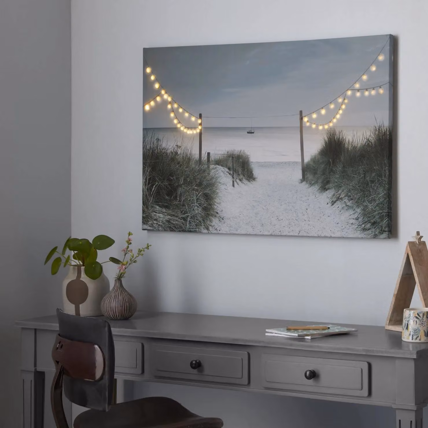 Art for the Home Shore Stroll LED Printed Canvas in White – 2
