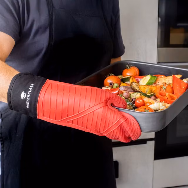 MasterClass Seamless Red Silicone Oven Glove with Cotton Sleeve