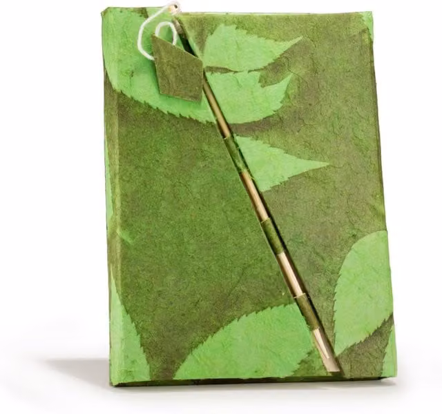 KDMK Moss Green Lokta Bamboo Lock Floral Medium Hardcover Notebook with 45 Leaves, W: 15 cm, H: 12 cm