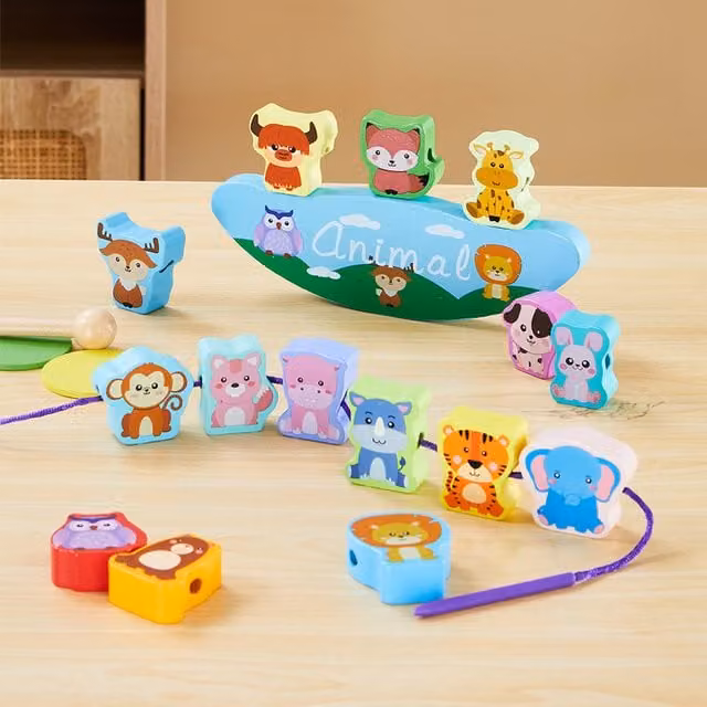 Livingandhome Multicoloured Wooden Animal Stacking Toy for Toddlers