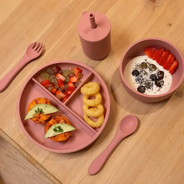 Tiny Dining Baby Divided Silicone Suction Plate in Pink