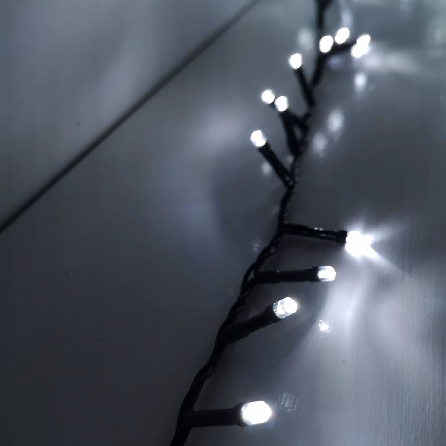 Samuel Alexander 2000 LED TreeBrights Christmas String Lights with Timer, Cool White, 50m – 3