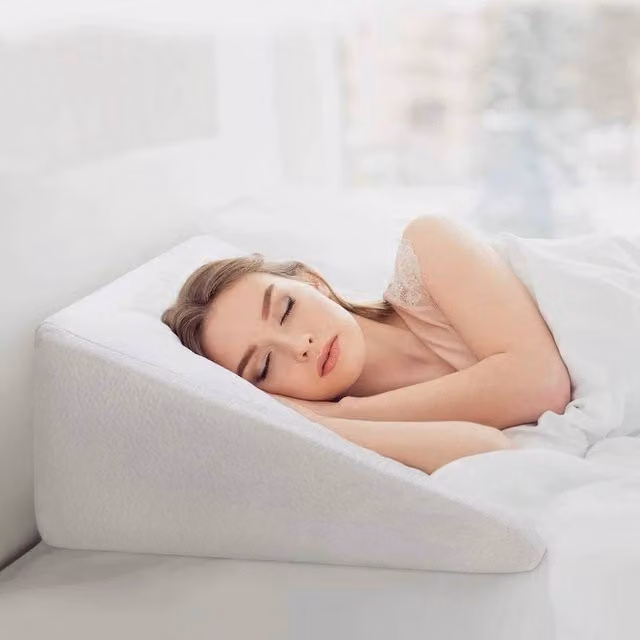 FLAVORA Single White Memory Foam Wedge Pillow for Acid Reflux and Body Support