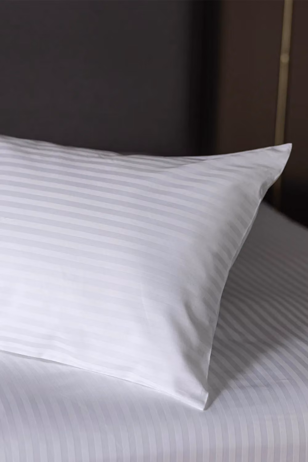 Belledorm Hotel Suite White Mako Satin Stripe 540 Thread Count Housewife Pillowcase – 2