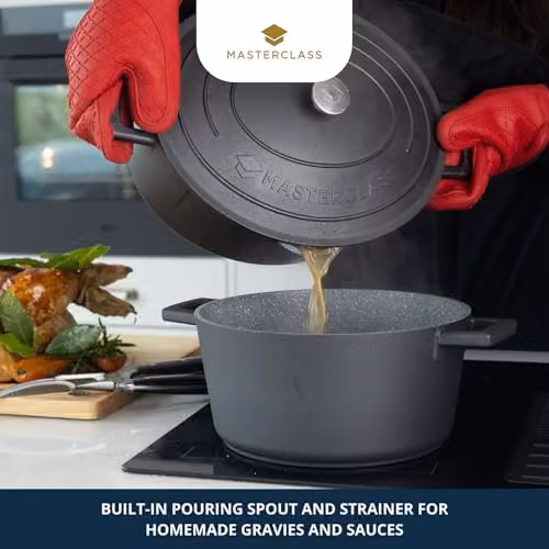 MasterClass Cast Aluminium Oval Casserole Dish with Self-Basting Lid, Black, 30cm, 6L – 4