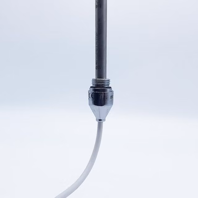 Lux Heat Chrome Manual Element 300w in Silver