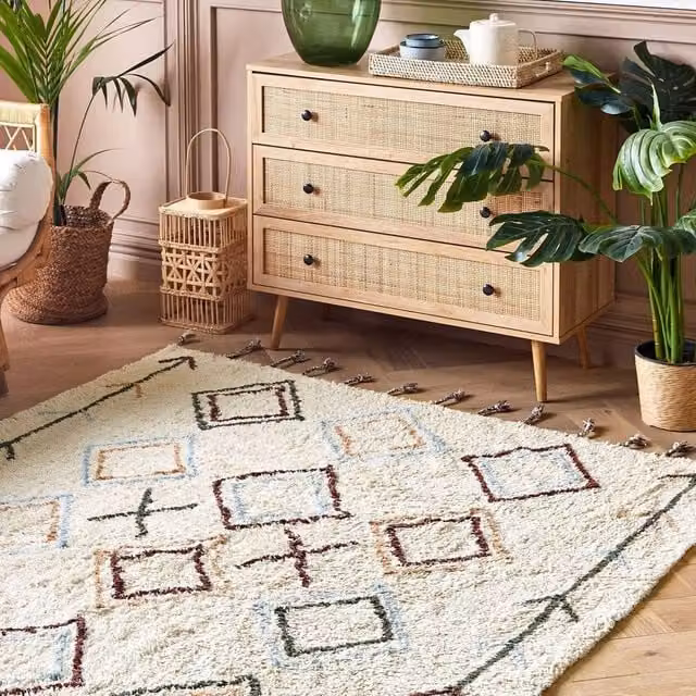 Wyld and Coco Hand-Tufted Cotton Geometric Boho Area Rug, Multicolour and Beige, W: 140 cm, D: 200 cm – 1