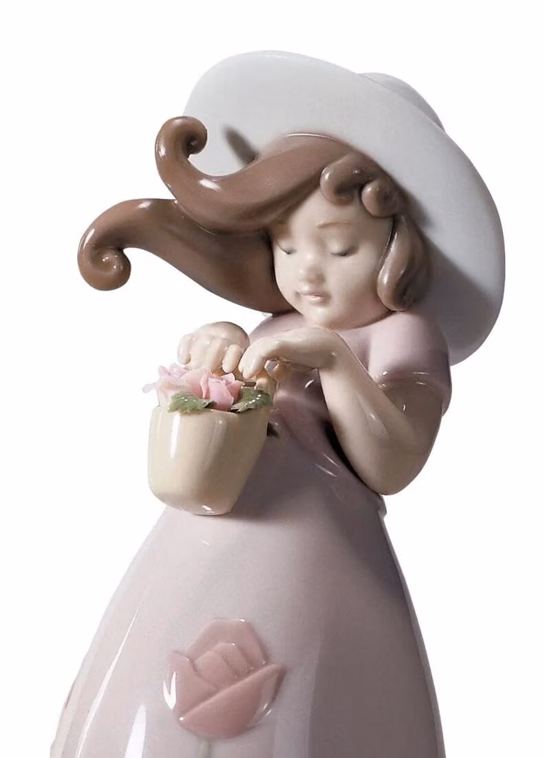 Lladró Little Rose Girl Porcelain Figurine in Pink