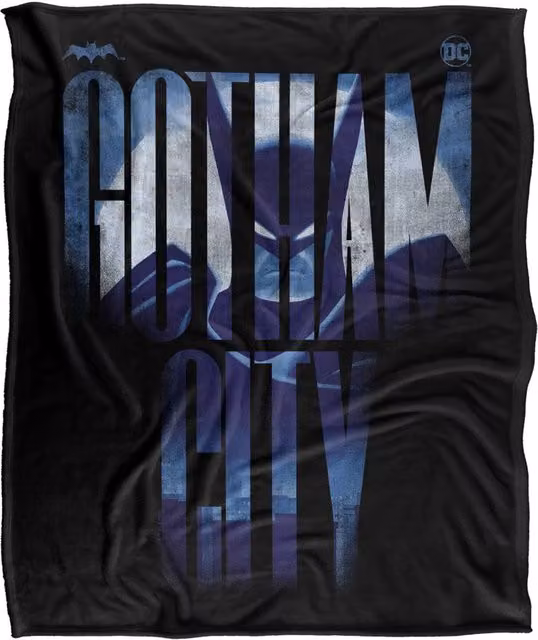 Warner Bros. Batman Caped Crusader Gotham City Super Soft Fleece Throw Blanket, Multicolour, W/D/H: 127 x 152 x 1 cm – 6