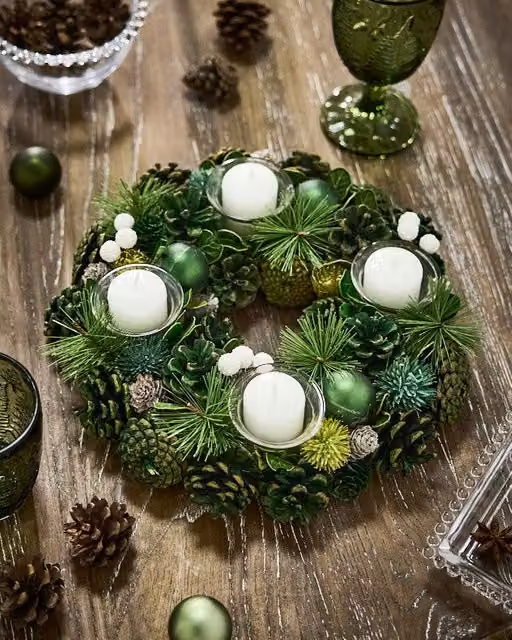 Dibor Woodland Green Round Christmas Table Centrepiece Tealight Holder, Diameter: 30 cm