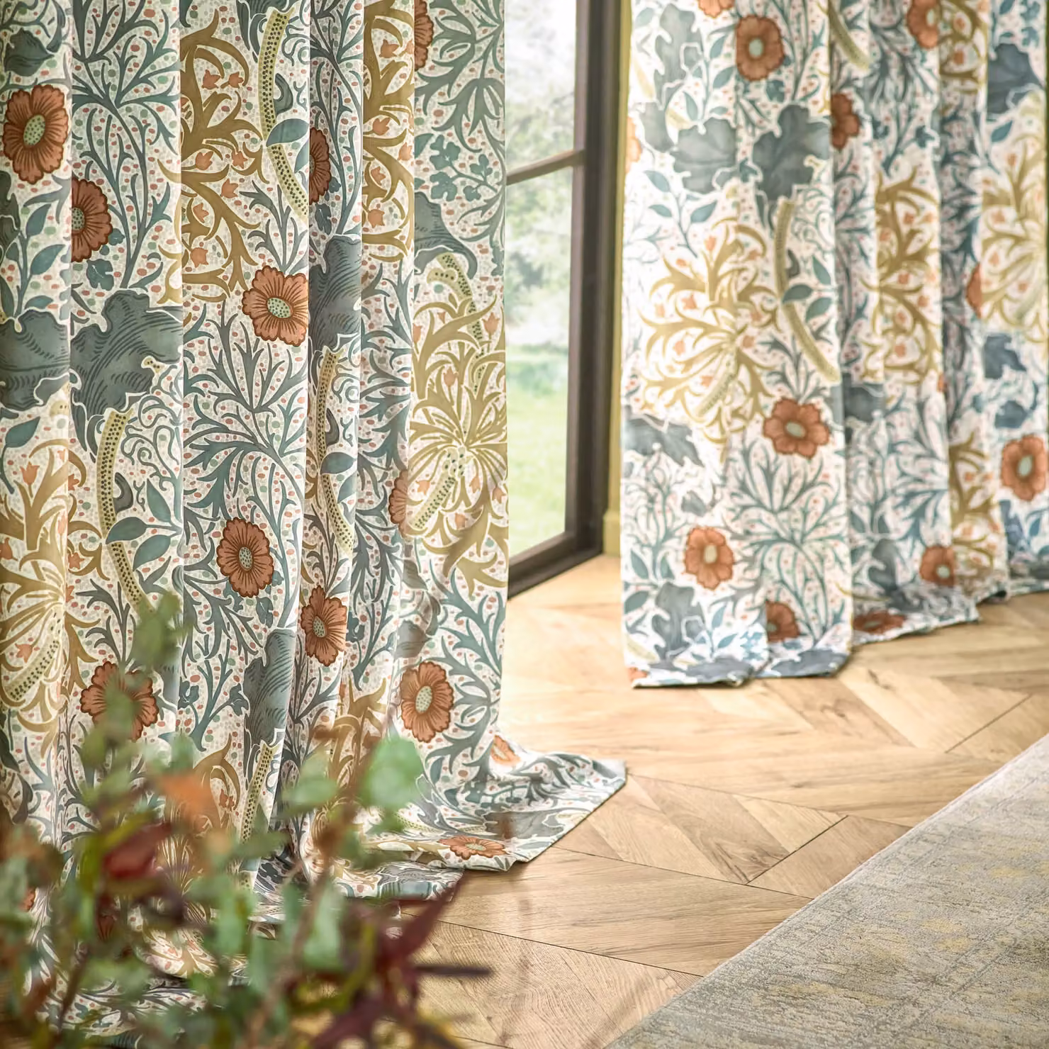 Morris & Co. Seaweed Floral Art Nouveau Velvet Pencil Pleat Curtains in Stone and Sunflower, Width: 117 cm, Drop: 183 cm – 3