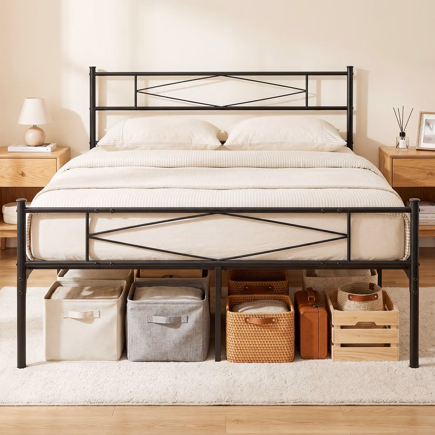 HOMCOM Black Metal Double Bed Frame with Headboard and Footboard, W/D/H: 140 x 200 x 32 cm – 2