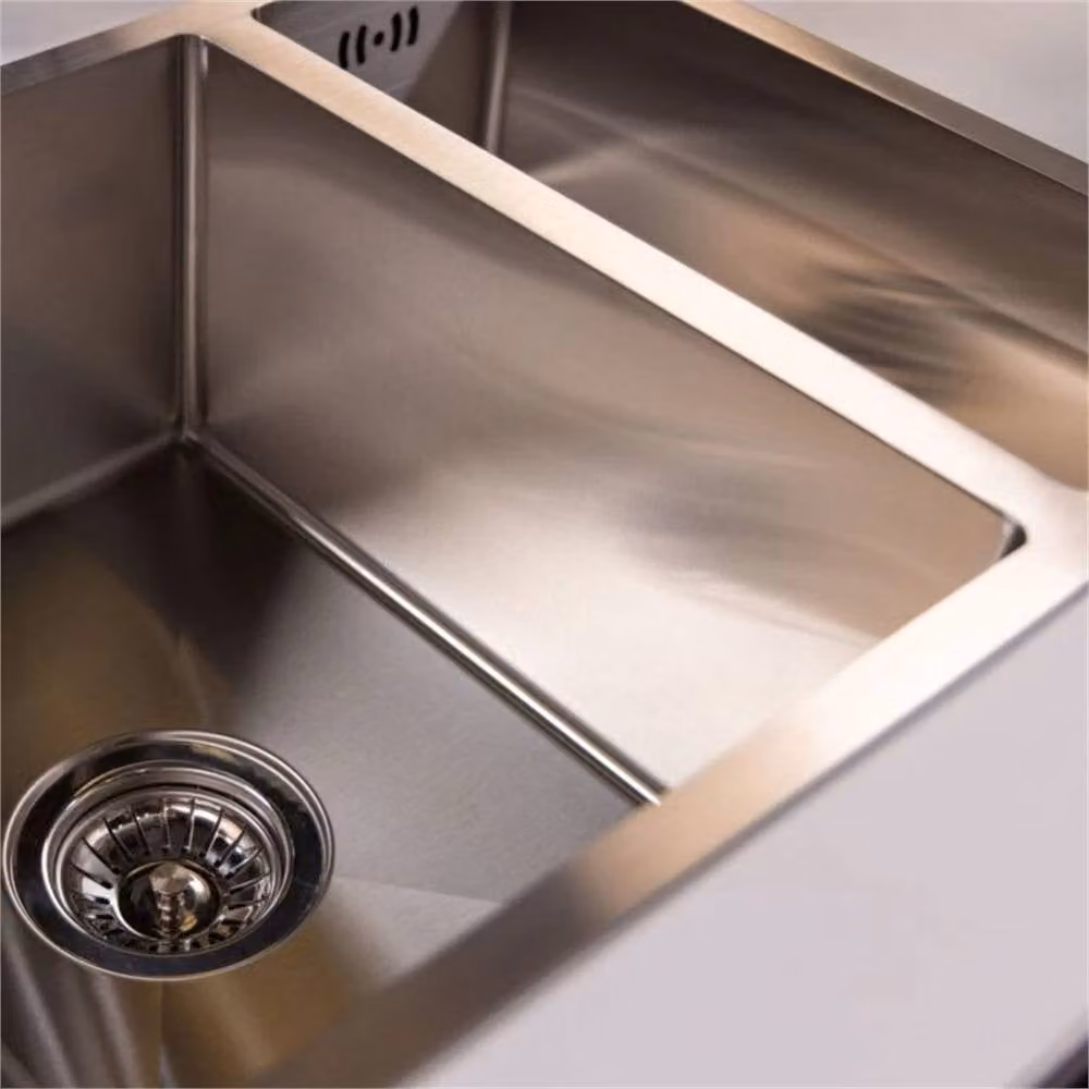 PAWNORA Brushed Stainless Steel 1.5 Bowl Kitchen Sink in Silver, W/D/H: 55.5 x 44 x 19.98 cm – 5