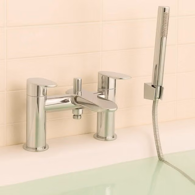 Bathroom Kingdom Barmouth Chrome Bath Shower Mixer Tap Set in Silver