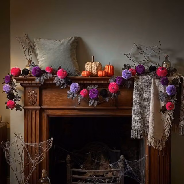 Garden Greatness Halloween Violet Pumpkin Garland in Purple, Orange and Multicolour