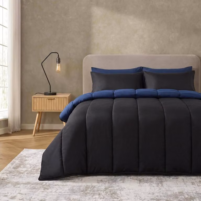 OHS Reversible 10.5 Tog Coverless Microfibre Duvet with Pillowcases in Navy Blue, King Size
