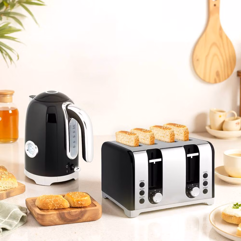 STILVORA Kettle and 4-Slice Toaster Set in Black and Silver – 2