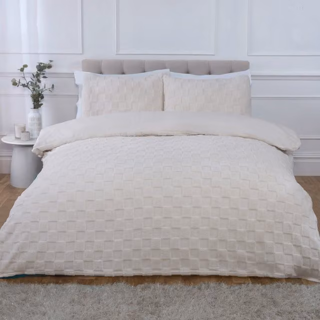 Rapport Home Luxury Checked Teddy Polyester Fleece Duvet Cover and Pillowcase Set in Beige and Yellow, W/D/H: 180 x 200 cm, Pillowcase: 50 x 75 cm