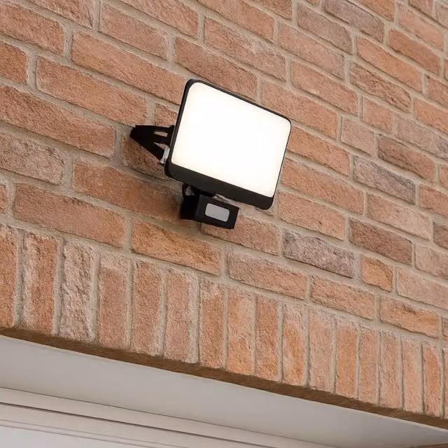 CGC PARRY 30W LED PIR Motion Sensor Floodlight with White Opal Diffuser, Black