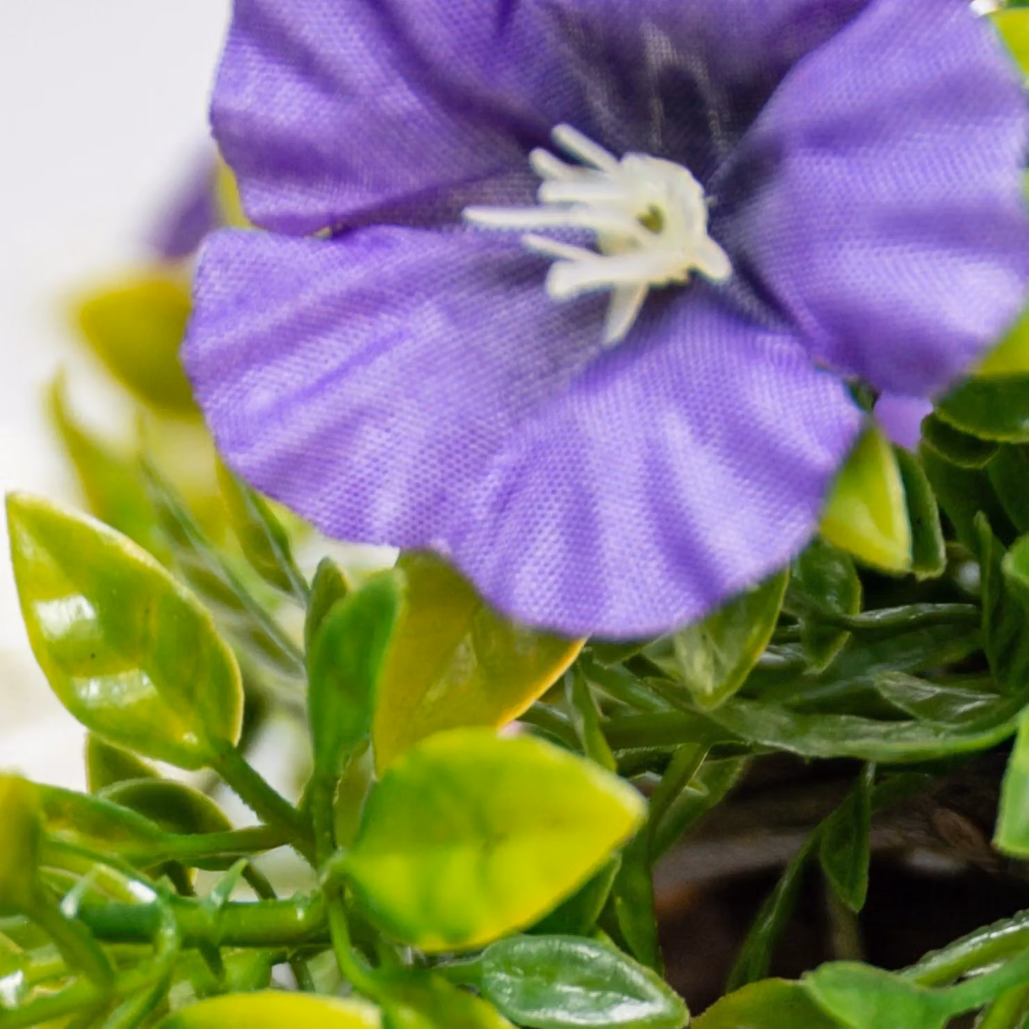 Primrose Pair of Artificial Petunia Flowers in Rattan Hanging Baskets, Pink, Purple and White, Diameter: 25 cm – 3