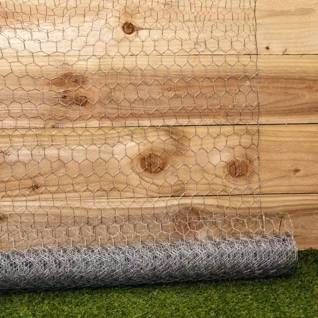 Samuel Alexander Galvanised Chicken Wire Garden Netting in Silver, W: 0.9 m, L: 5 m, Thickness: 25 mm