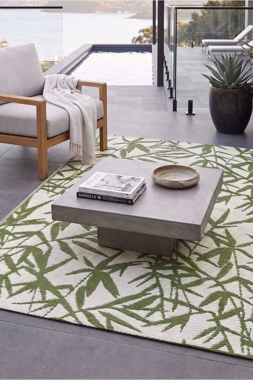 Homescapes Zena Tropical Luxury Outdoor Rug, Green and White, W: 150 cm, L: 240 cm – 5