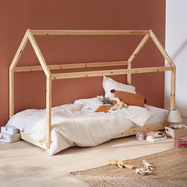 sweeek Children's Hut Bed in Natural Pine with Bed Base, Beige, W/D/H: 90 x 190 cm