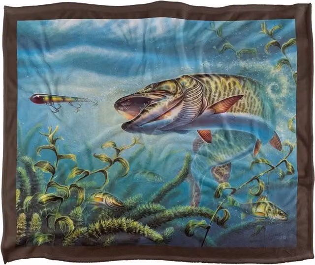 JQ Licensing Provoked Musky Fishing Super Soft Silky Touch Fleece Throw Blanket, White, W: 152 cm, D: 127 cm – 1