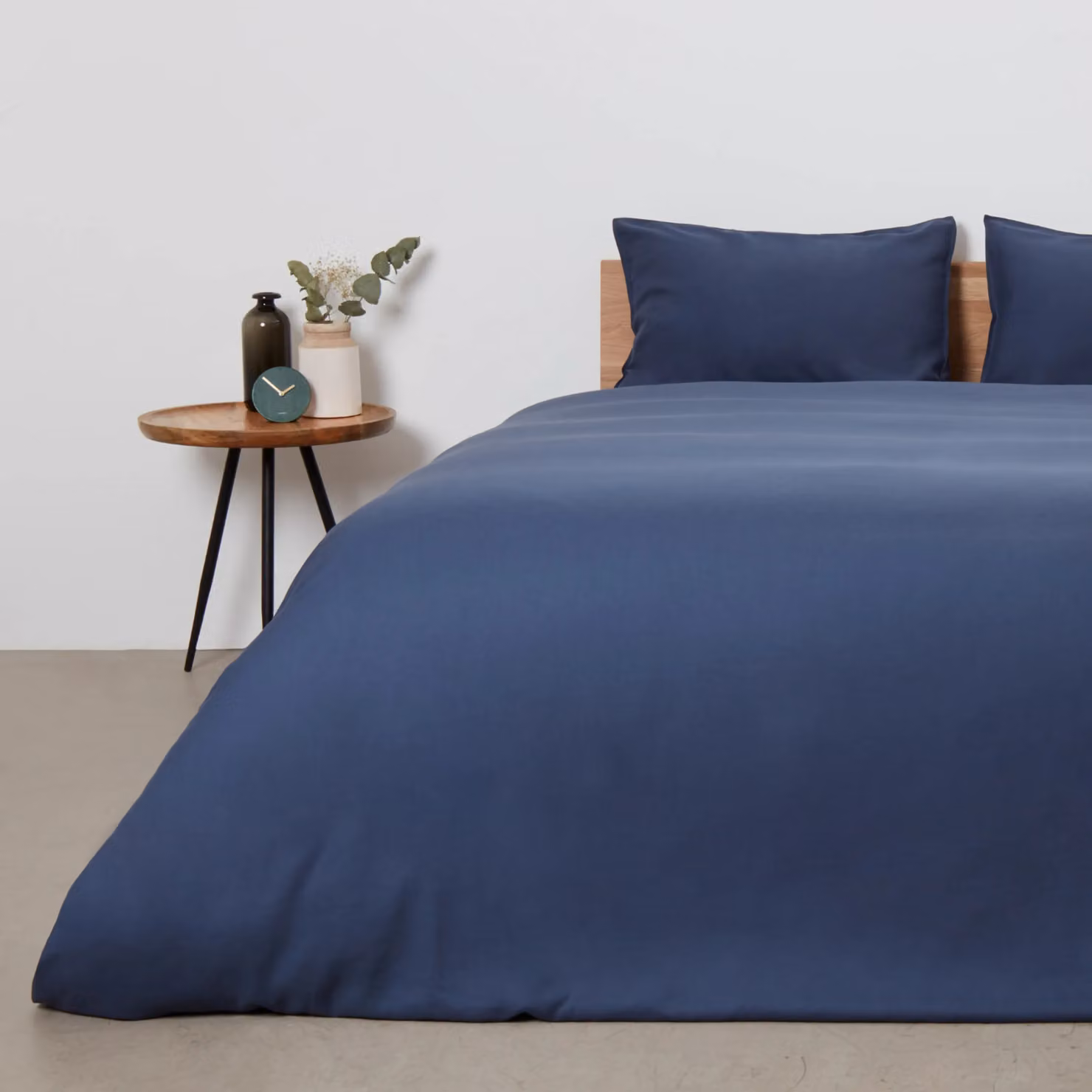 Panda London Navy Blue Bamboo and French Linen Fitted Sheet, Super King, 200 x 200 cm – 2