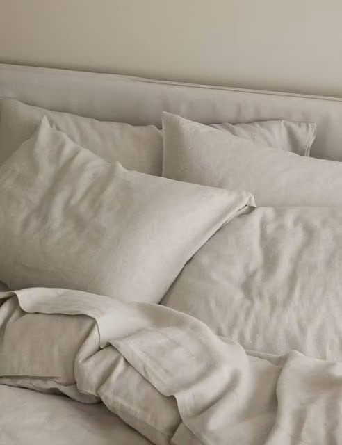 Piglet in Bed Linen Rich Pillowcase Set in Beige Oatmeal