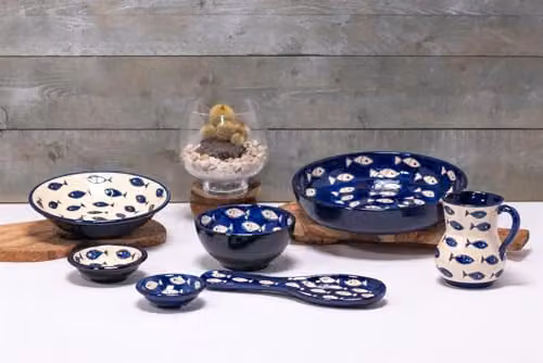 Verano Spanish Ceramics Signature Blue and White Hand Painted Fish Pattern Ceramic Pasta Bowl, Diameter: 23 cm – 6