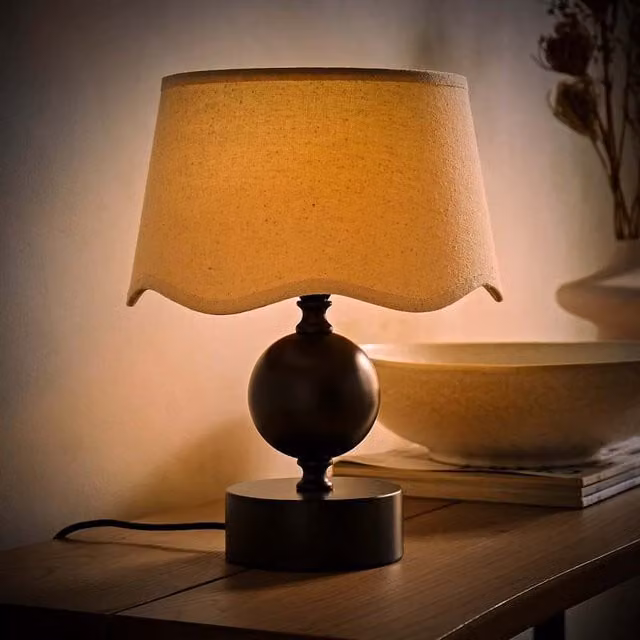 ValueLights Anthony Candlestick Table Lamp with Scallop Fabric Shade in White and Beige