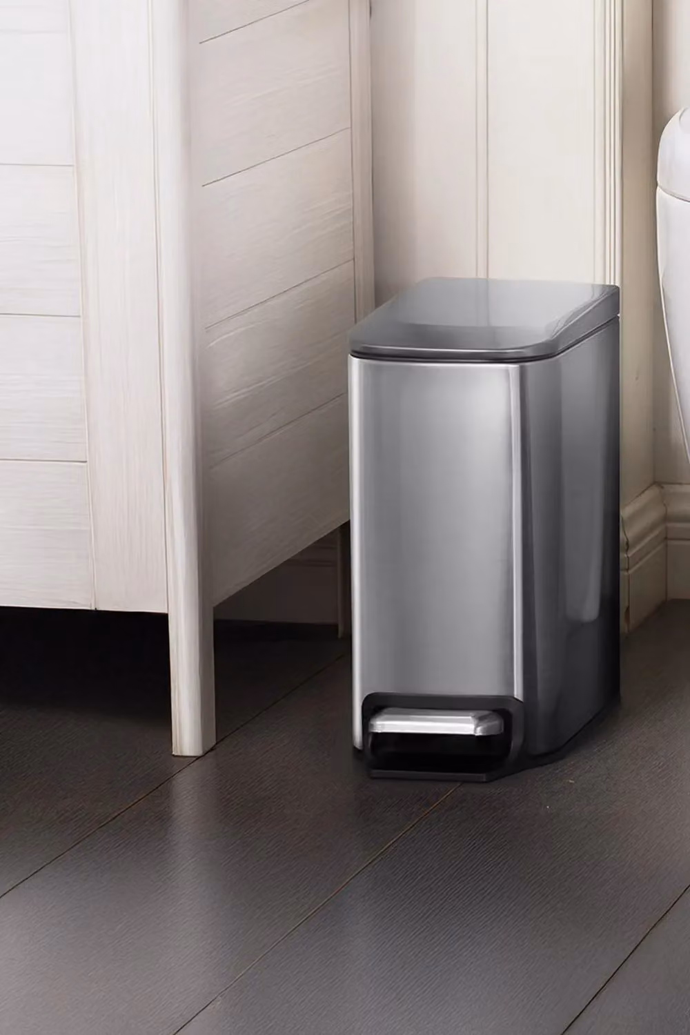 Living and Home 6L Stainless Steel Trash Bin with Soft-Close Foot Pedal and Removable Inner Bucket in Silver – 2