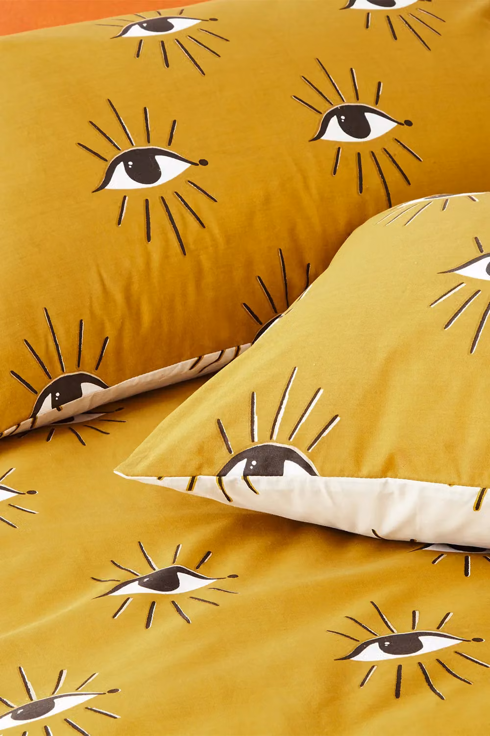 Furn Theia Abstract Eye Reversible Duvet Cover and Pillowcase Set in Yellow, W/D/H: 180 x 200 cm and 50 x 75 cm – 2
