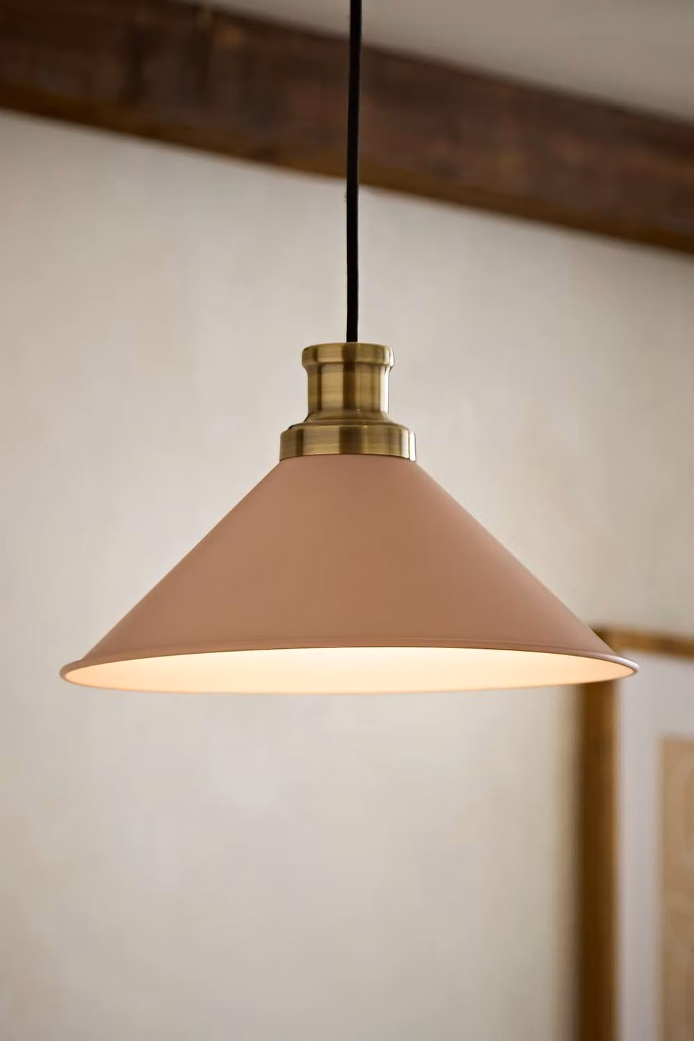 ValueLights Morgan Tapered Metal Rolled Edge Lampshade in Baby Pink – 2