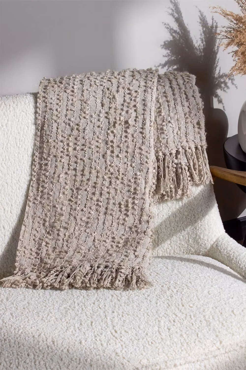 HOEM Arvo Woven Fringed Throw in Beige or Grey, W/D/H: 130 x 180 cm – 4