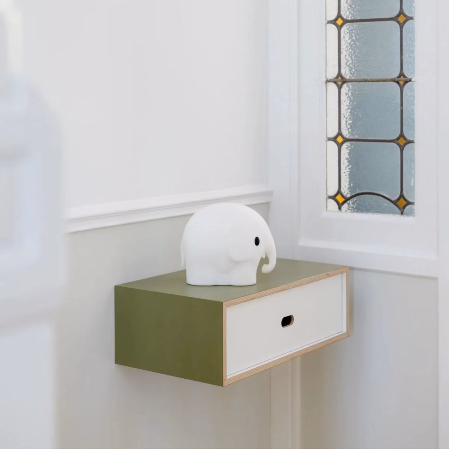 Mr. Maria Elephant First Light in White, W/D/H: 18.0 x 15.0 x 15.0 cm – 4