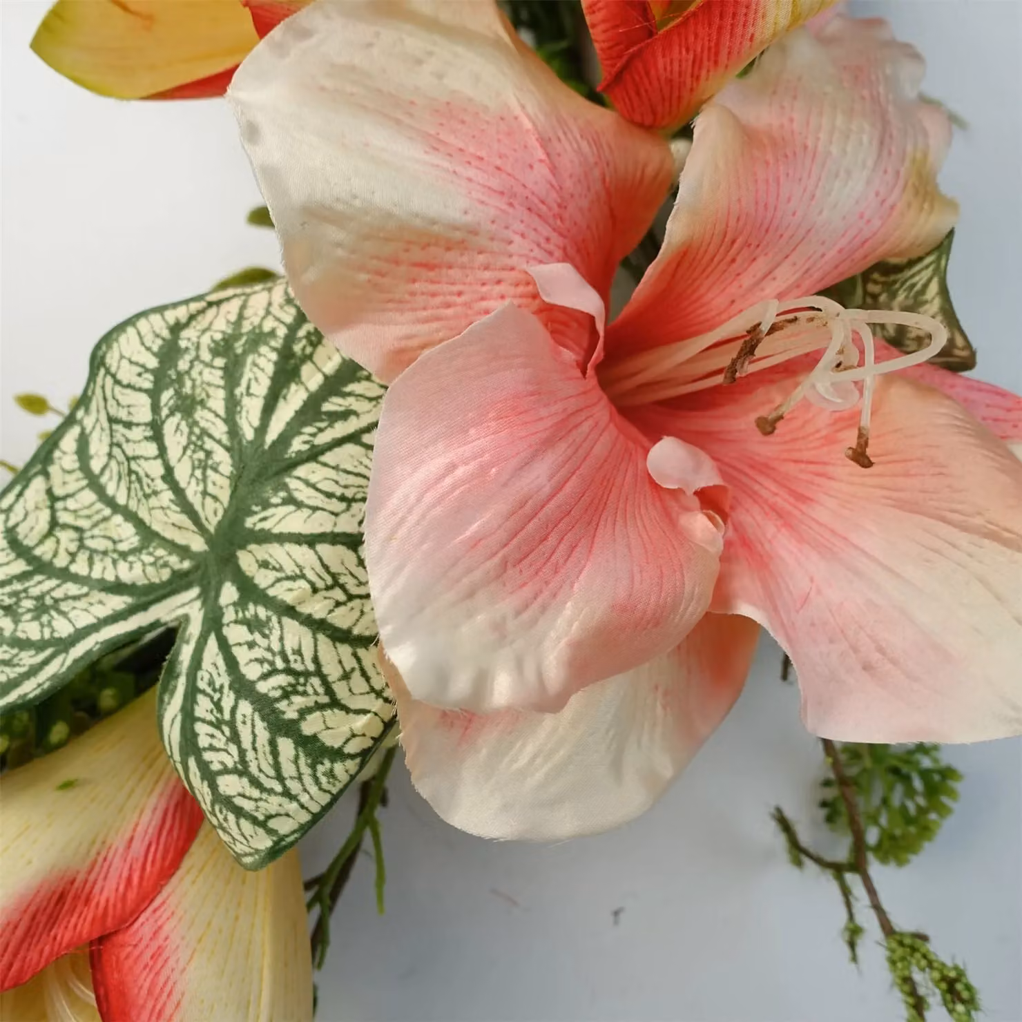 Leaf Pink Lily Artificial Floral Hanging Wreath, Diameter: 60 cm – 2
