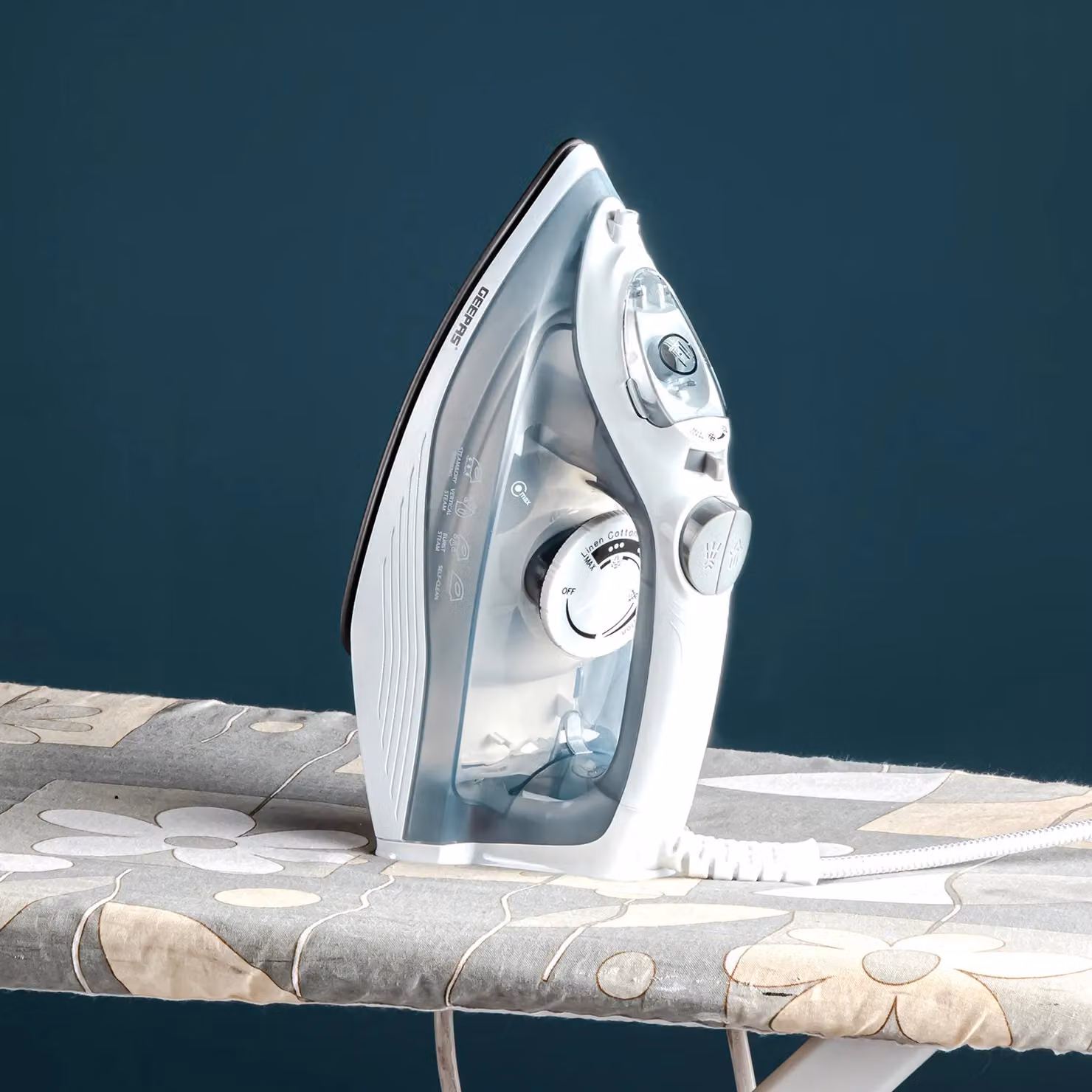 Geepas 1600W Steam Iron with Non-Stick Soleplate and Vertical Steam in Light Grey – 2